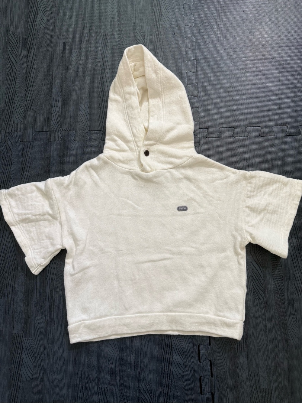Fith kids white short sleeve hoodie